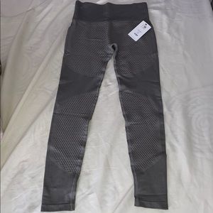 FASHION NOVA active wear bottom leggings